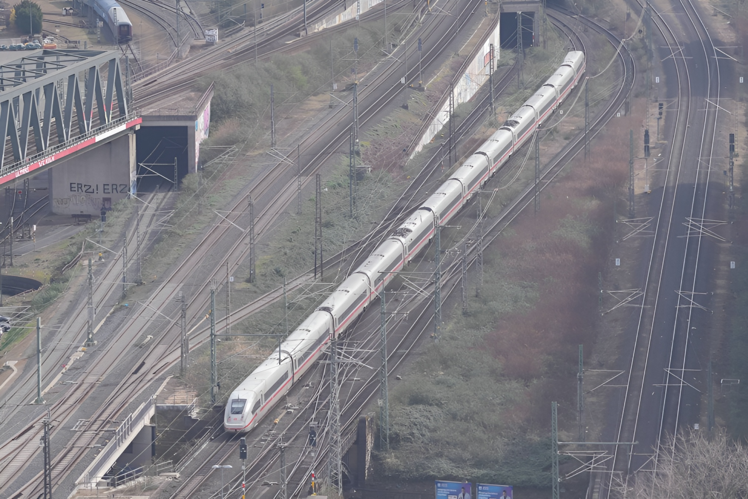 ICE Unfall Köln Betonplatte