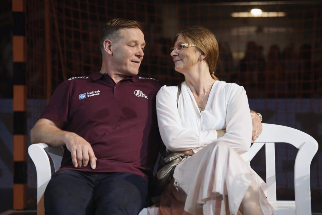 Kara Gíslason Traueranzeige: Gibt es eine offizielle Anzeige? Kara Gíslason Traueranzeige